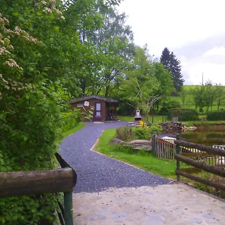 Splendid Chalet In With Fenced Garden Dağ evi *