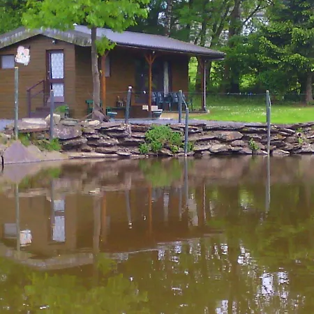 Dağ evi Splendid Chalet In With Fenced Garden Gouvy