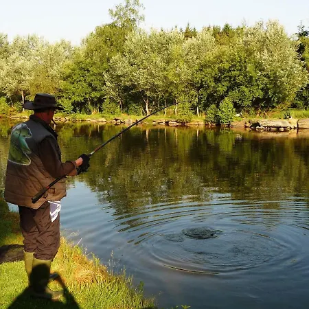Alpesi faház Splendid Chalet In With Fenced Garden